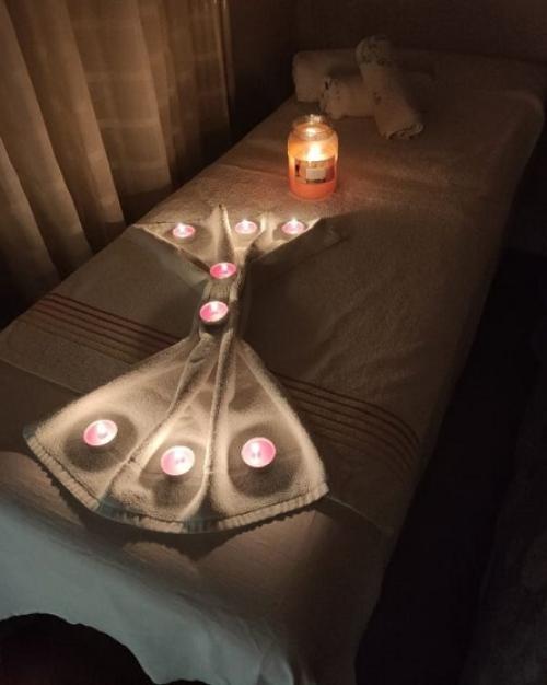 MASSAGGIATRICE EROTICA